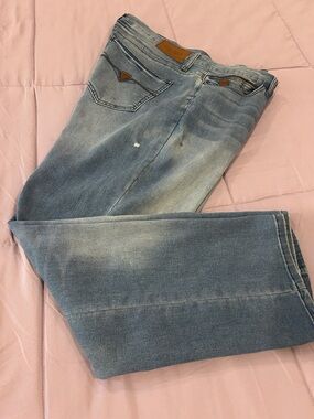 Light Blue Men's Jeans - Classic Denim Style